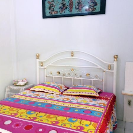 מדאן Griya 24 Homestay מראה חיצוני תמונה